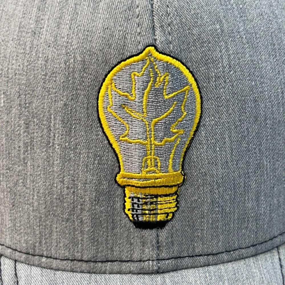 Lightbulb Maple Leaf Mens Grey Richardson Trucker Hat Snapback Mesh OSFM